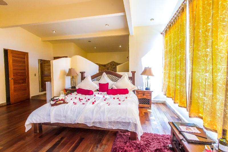 Issimo Suites Boutique Hotel & Spa - Adults Only Manuel Antonio Esterno foto