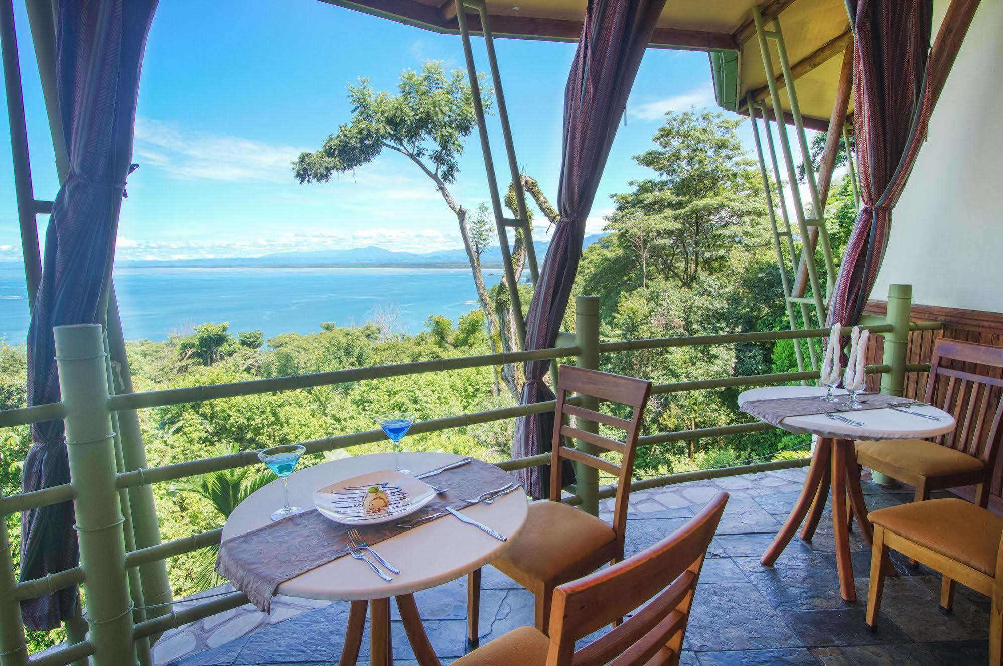 Issimo Suites Boutique Hotel & Spa - Adults Only Manuel Antonio Esterno foto