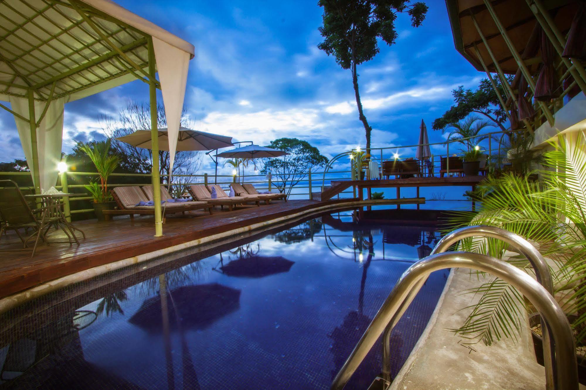 Issimo Suites Boutique Hotel & Spa - Adults Only Manuel Antonio Esterno foto